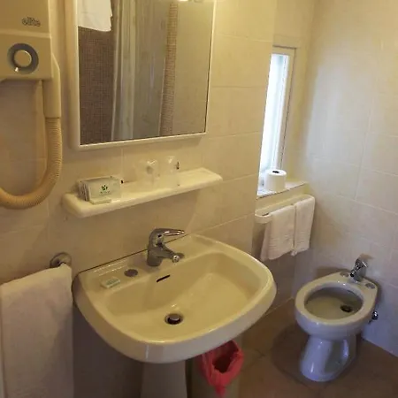 Gradita Hotel 2*